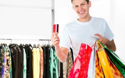 Mẹ chồng mách nước "trị" chồng không làm ra tiền lại nghiện shopping