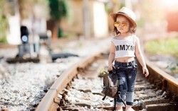 Tan chảy trước vẻ đáng yêu của ‘siêu mẫu’ 22 tháng tuổi