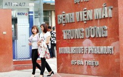 Bệnh nhân tố gần mù sau phẫu thuật sụp mi, BV Mắt TƯ nói gì?