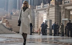 Charlize Theron trở lại đầy hoang dã trong phim ''Atomic Blonde''