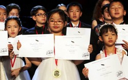 Bé gái Việt giành giải nhất tại cuộc thi piano quốc tế ở Mỹ
