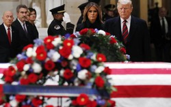 George H. W. Bush - ‘Công dân xuất chúng của nước Mỹ’ dưới mái vòm Điện Capitol