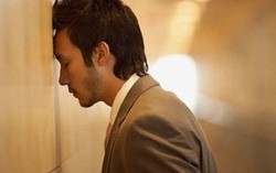 Ám ảnh với tình đầu của vợ