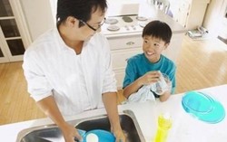 Đàn ông chia sẻ việc nhà: Bao giờ có hồi kết?