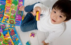 Trẻ chỉ sẵn sàng cho việc học đọc vào năm 6 tuổi