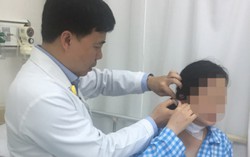Phẫu thuật cho bệnh nhân có khối u vùng cổ trước nguy cơ mất giọng nói