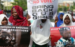 Nigeria điều tra lại vụ bắt cóc 276 nữ sinh 