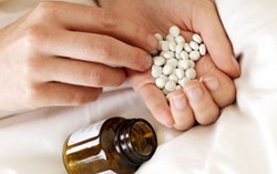 Ngăn con gái tuổi teen không nghĩ quẩn làm liều