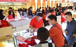 Giá vàng trong nước tăng 'phi mã' lên 41,57 triệu đồng/lượng