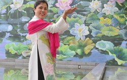 Tranh hoa sen ở sân bay Nội Bài đoạt huy chương vàng Thiết kế Quốc tế