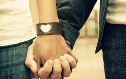 Yêu một người đâu nhất thiết phải là thế giới của người đó
