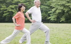 Nguyên nhân khiến phụ nữ dễ bị loãng xương hơn đàn ông