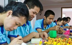 Dạy nghề cho người khuyết tật: Trăm cái khó
