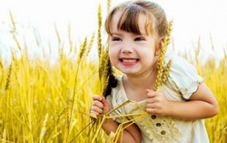 Trẻ nam tính hay nữ tính quá đều không tốt cho sự phát triển