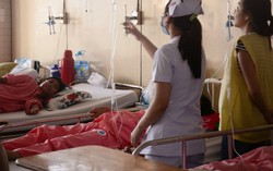 Còn nhiều bệnh viện ở TP HCM thu 'phí chăm nuôi’