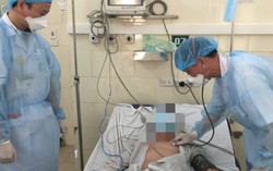 Sốt, đau họng, nôn, đau đầu dữ dội là dấu hiệu bệnh não mô cầu