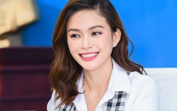 Á hậu Mâu Thủy kể chuyện mẹ không đủ tiền mua váy đến xem con gái thi hoa hậu