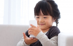 Con thích đọc truyện tranh khêu gợi