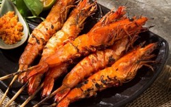 Tôm nướng muối gấc