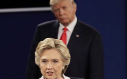 Bà Hillary Clinton nói gì về những điều đã xảy ra trong hồi ký thứ 7
