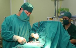 1 tiếng cấp cứu, cứu sống thai phụ vỡ thai ngoài tử cung