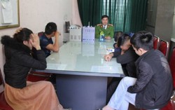 Bắt nhóm nam nữ đòi nợ thuê đang phê ma túy trong khách sạn