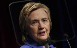 Bà Clinton kêu gọi người dân Mỹ khép lại chia rẽ