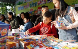 Phố sách Hà Nội với hàng vạn đầu sách dành cho trẻ em dịp 1/6