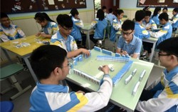 Học sinh Trung Quốc được chơi mạt chược trên lớp