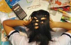 Không muốn con bơ phờ vì học thêm
