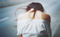 Mẹ chồng cứu con dâu tương lai khỏi 'động quỷ'
