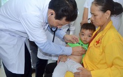 Khuẩn Salmonella khiến 223 trẻ ở Đông Anh ngộ độc nguy hiểm như thế nào?