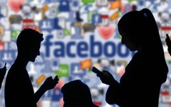 Cha mẹ ngã ngửa khi biết con 'sống theo like'