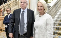 Lời tâm sự lay động lòng người của phu nhân Thượng nghị sĩ Hoa Kỳ John McCain