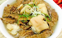 Suýt chết vì ăn măng tắc ruột tưởng đau dạ dày