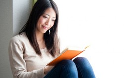 Hóa giải hoài nghi về lời đề tặng ngọt ngào trên cuốn sách 