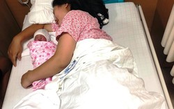 Đang đến bệnh viện, sản phụ đẻ rơi trên taxi