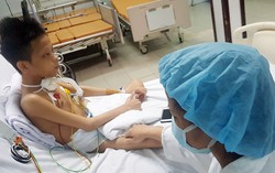 Mẹ của bệnh nhân ghép phổi đầu tiên tại BV Việt Đức đã có thể mỉm cười