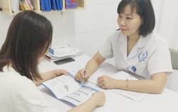 Nữ bệnh nhân 20 tuổi chưa lập gia đình mắc sùi mào gà