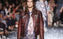 Dàn người mẫu làm nóng sàn diễn Tuần lễ thời trang NewYork