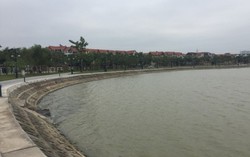 Đi thể dục bàng hoàng phát hiện thi thể nổi trên mặt hồ