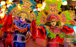 Carnival tuyệt phẩm ánh sáng tại Lễ hội đèn lồng Sun World Danang Wonders