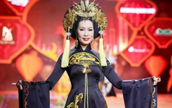 Chị gái đi xem Á hậu Trịnh Kim Chi diễn áo dài