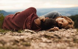 Bóng ma vợ cũ trong trái tim chồng