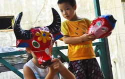 'Nhà giàu mới sắm được đồ chơi thủ công cho con'