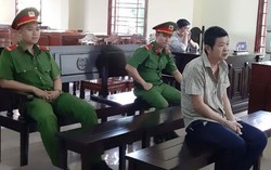 Kẻ giết vợ ném xác xuống sông được hoãn xử để giám định tâm thần 
