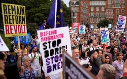 Chính trường Anh nổi sóng vì Thủ tướng Boris Johnson muốn 'treo' Nghị viện