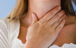 Tưởng viêm họng hóa mắc bệnh lậu
