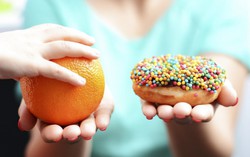 Chuyên gia tư vấn 5 dấu hiệu nhận biết thực phẩm không an toàn cần dạy cho trẻ