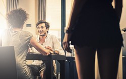 Nỗi đau phát hiện chồng phụ tình